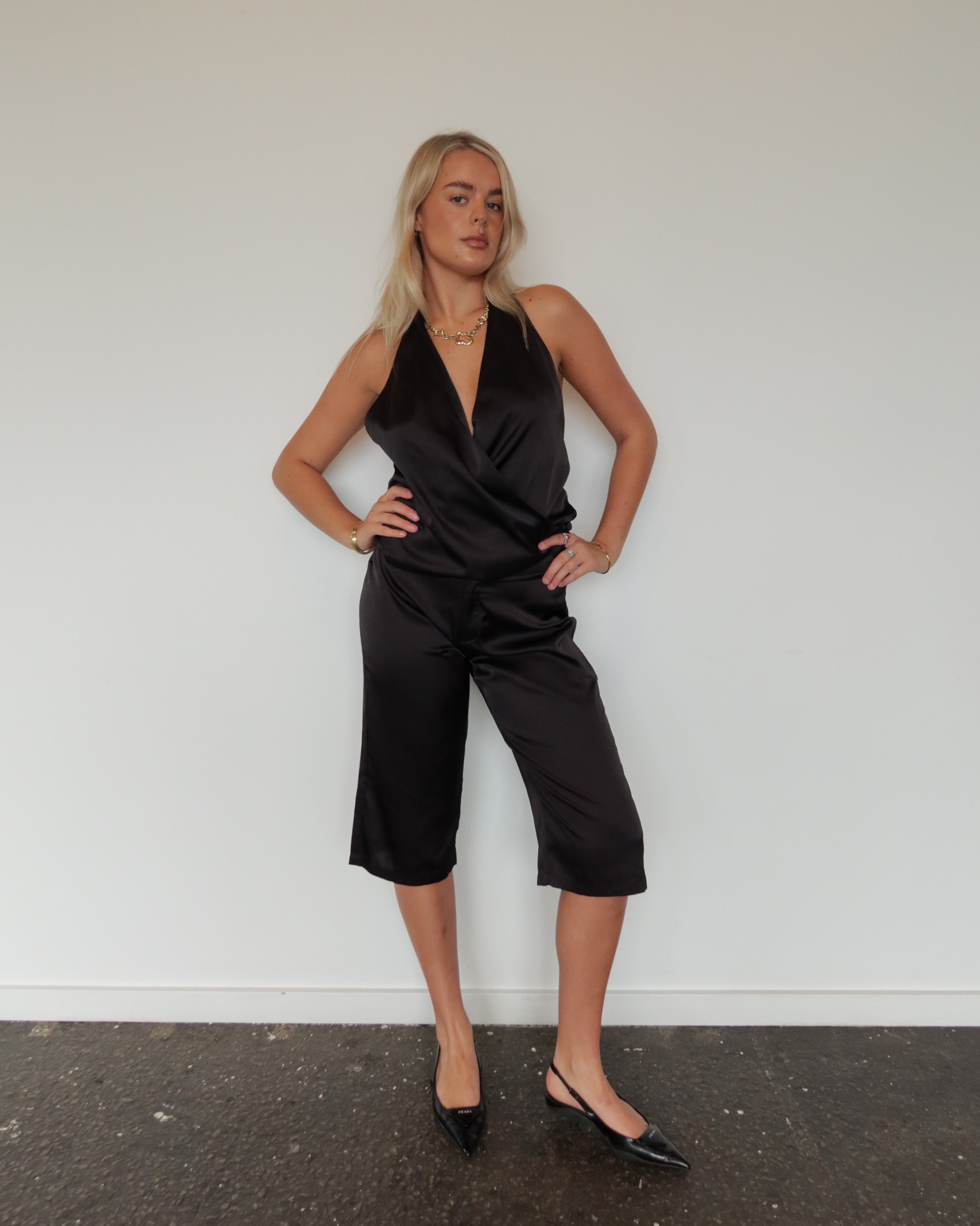 Alia Halter Black.